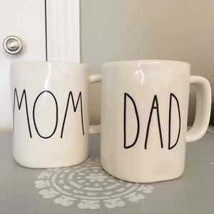 Rae Dunn Mom and Dad Mug Set